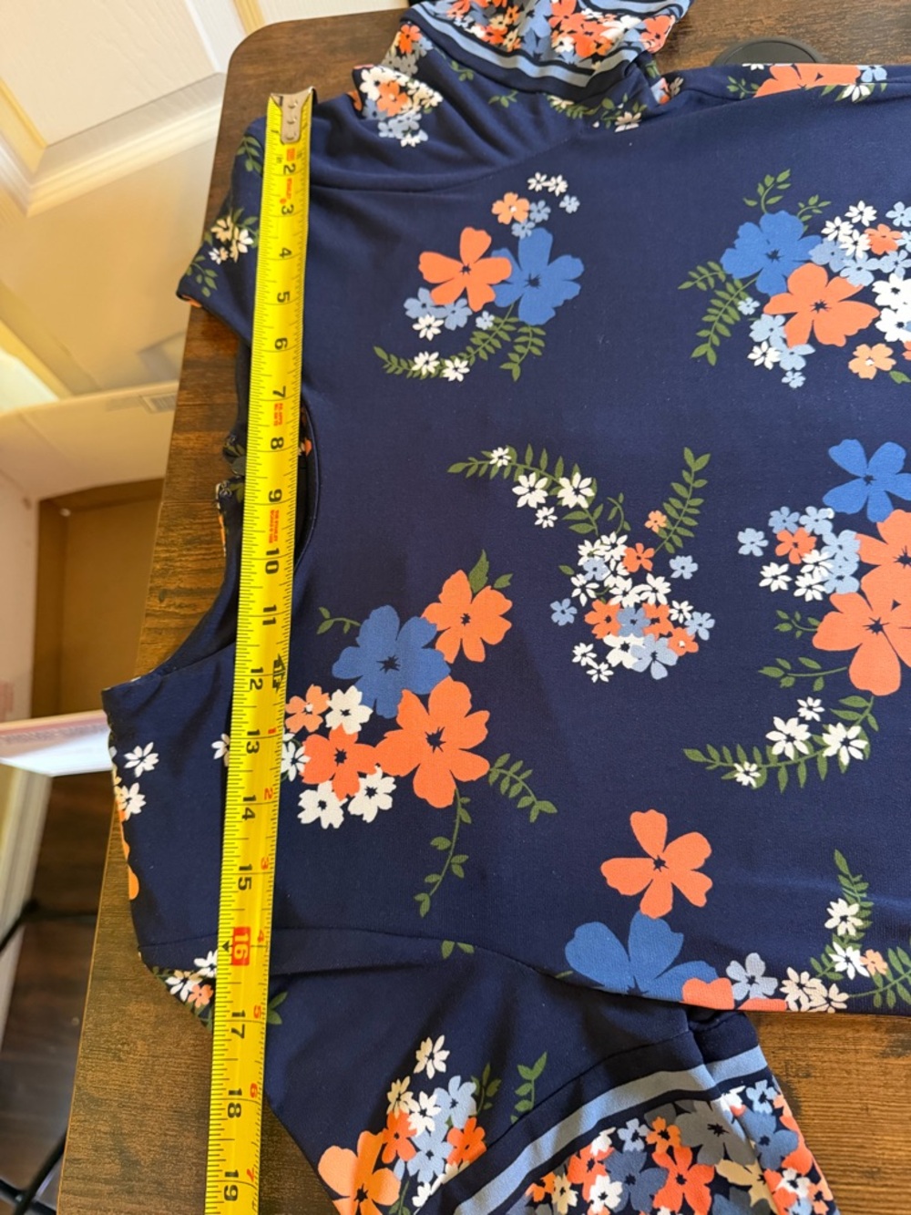 Michael Kors Navy Floral Short Sleeve Shift Dress Like new size Medium - Picture 6 of 7